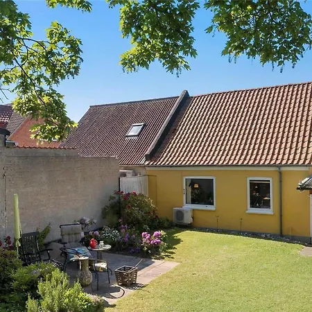 Semesterbostad 4259-stege-fabriksgade-14 *